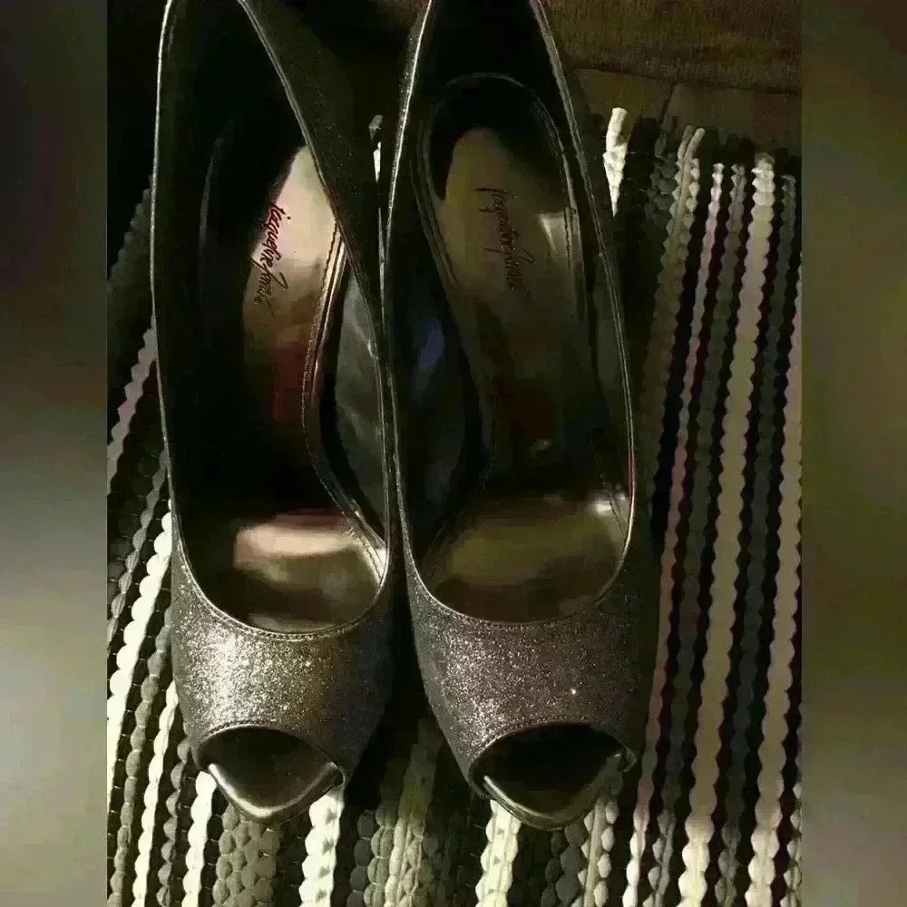 Jacqueline Ferrar opened toe silver glitter stiletto size8